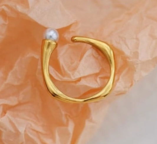 Pearl Ring